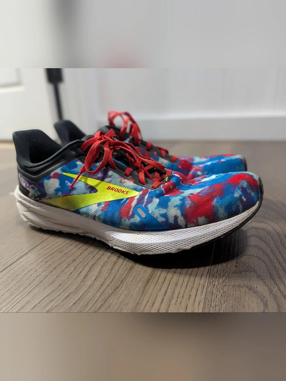 Men's Brooks Launch 9 Running Shoes
